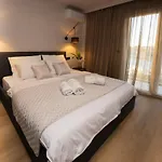 Aurum Ponte Deluxe * زادار
