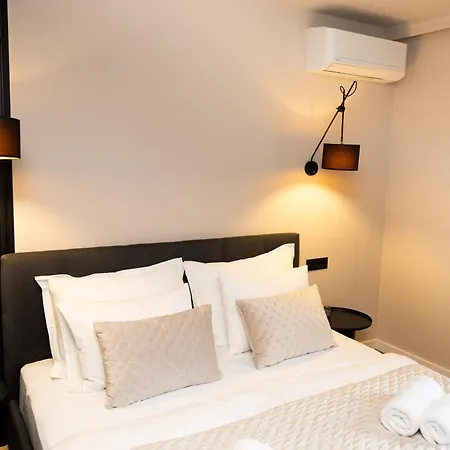 Aurum Ponte Deluxe Апартаменты