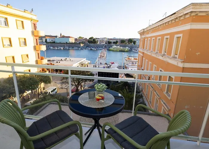 Aurum Ponte Deluxe Апартаменты