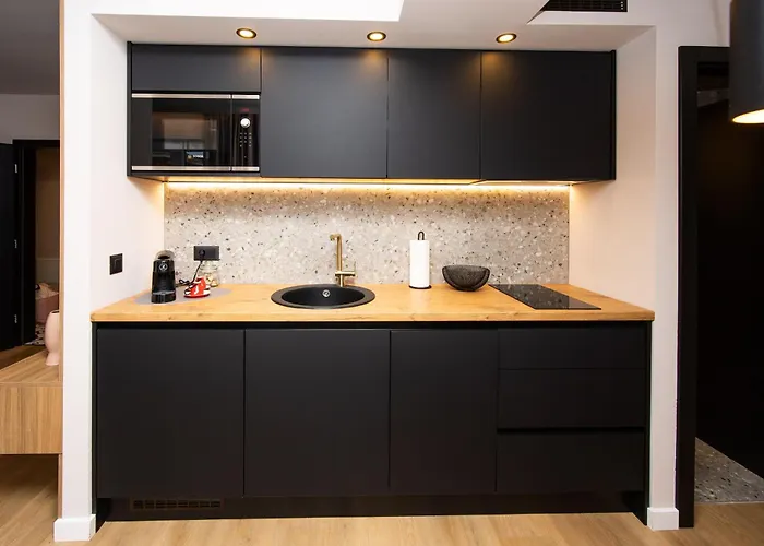 Aurum Ponte Deluxe זאדאר